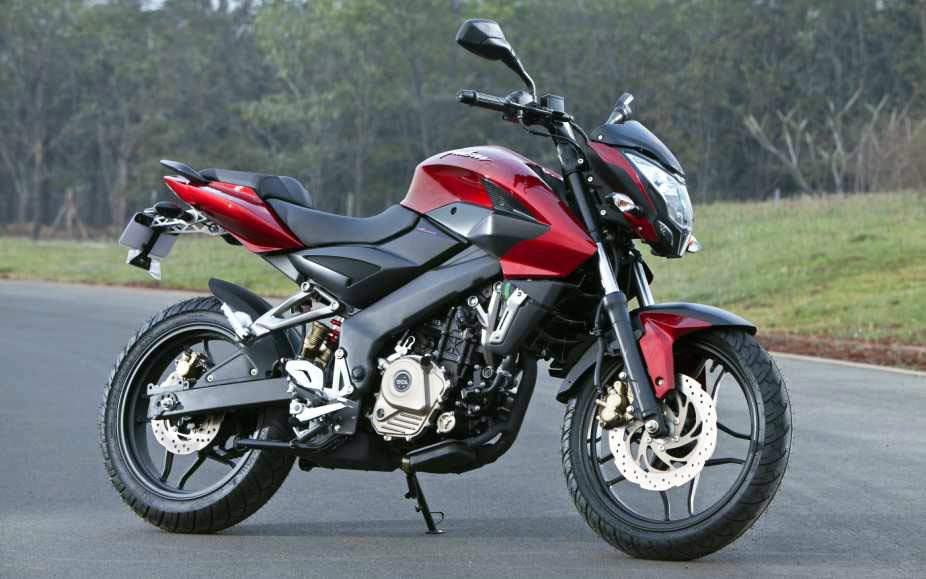 تصویر موتور Bajaj Pulsar NS 200