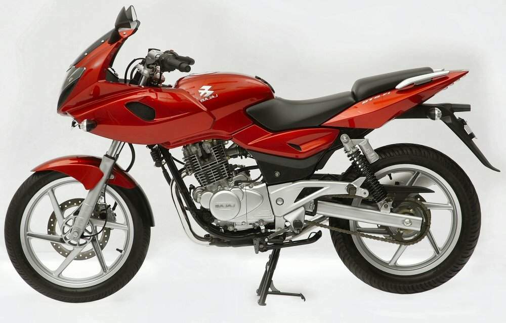 تصویر موتور Bajaj Pulsar 220