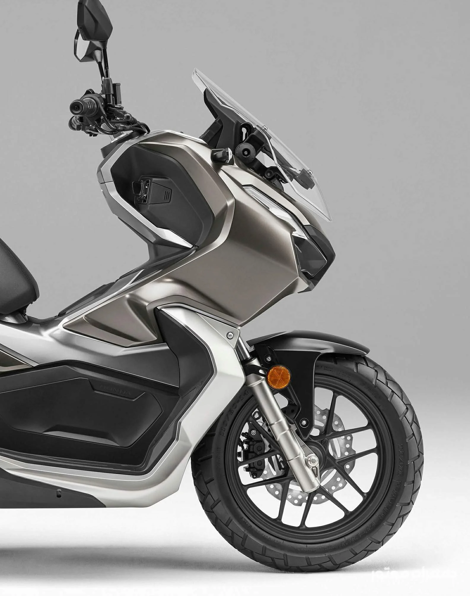 تصویر موتور Honda ADV 150
