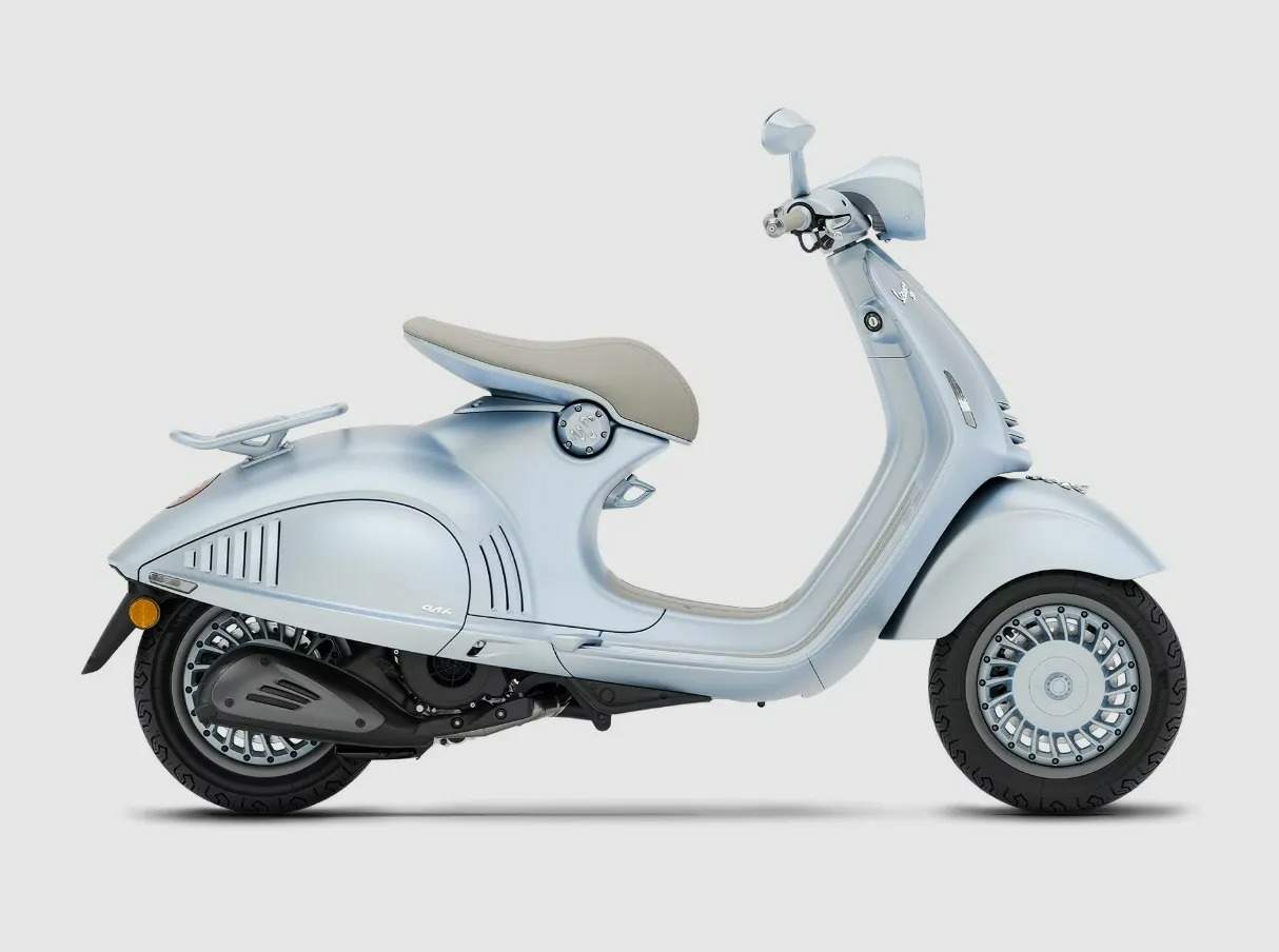 تصویر موتور Vespa Vespa 946