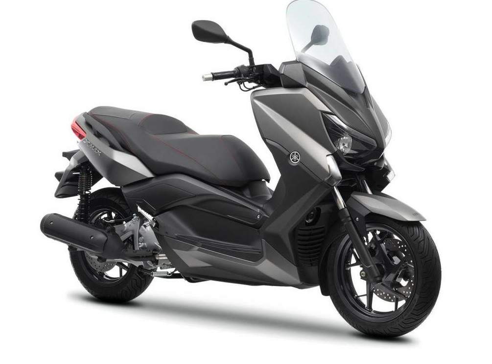 تصویر موتور Yamaha XMAX 250